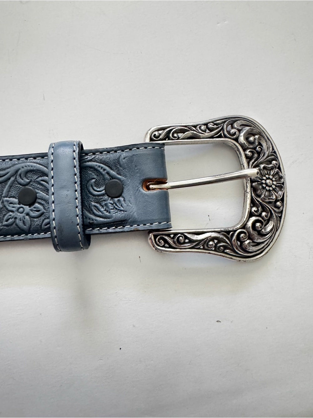 Justin Blue Tooled Floral Leather Belt size 34 - Picture 4 of 7